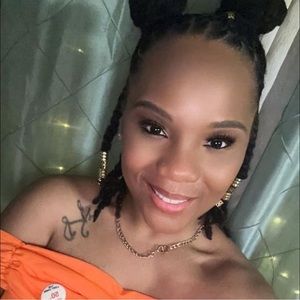 Meet your Posher, Krystal